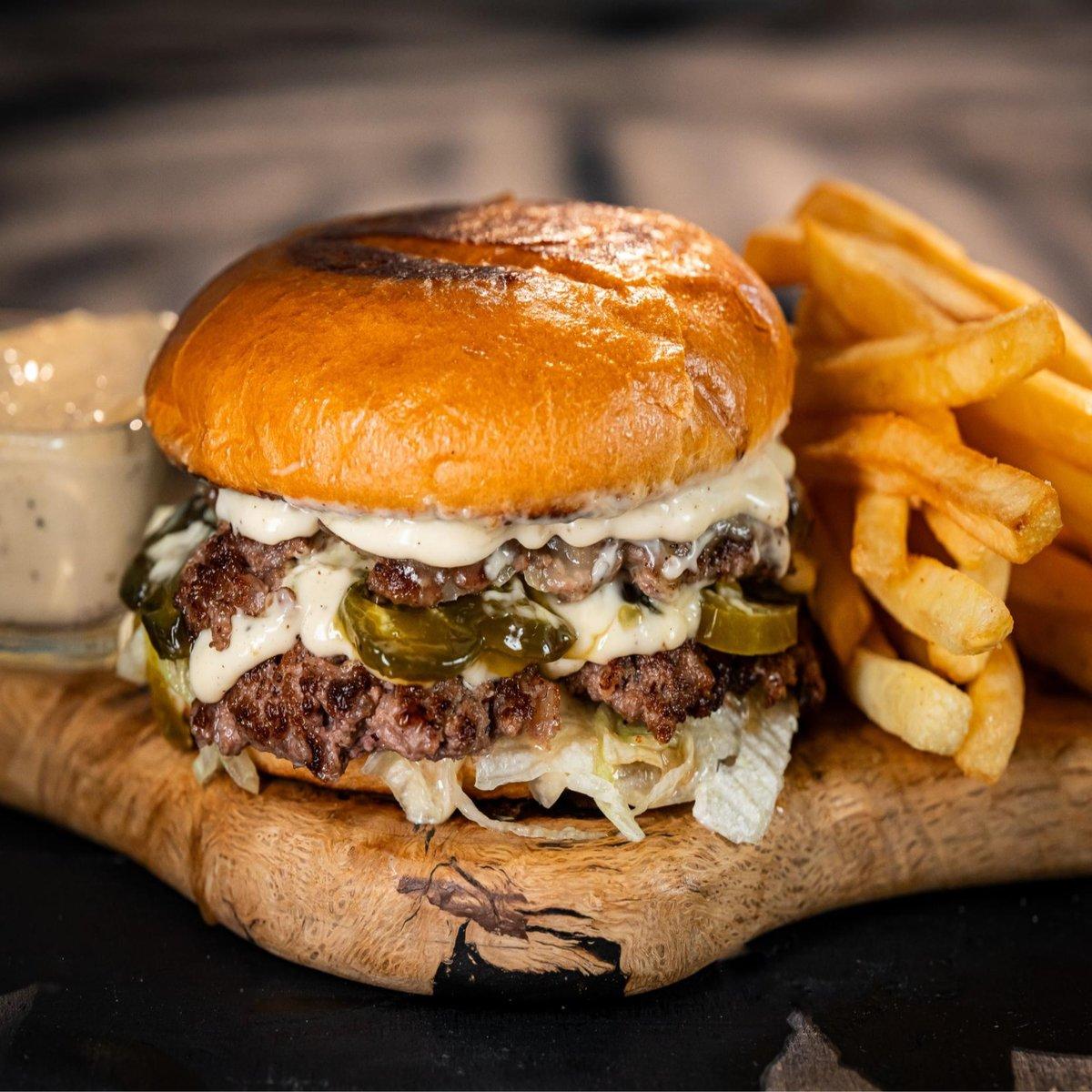3) Hamburguesa Tejano