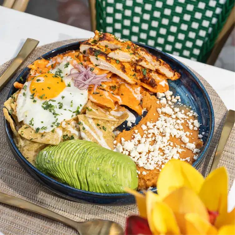 3) Chilaquiles Mexicanos